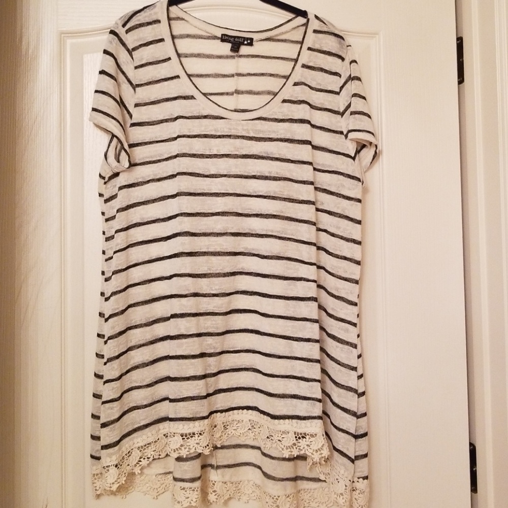 Living doll black and white tunic